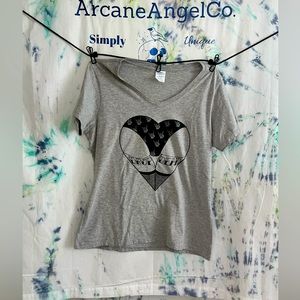 Drop dead heart v neck T-shirt